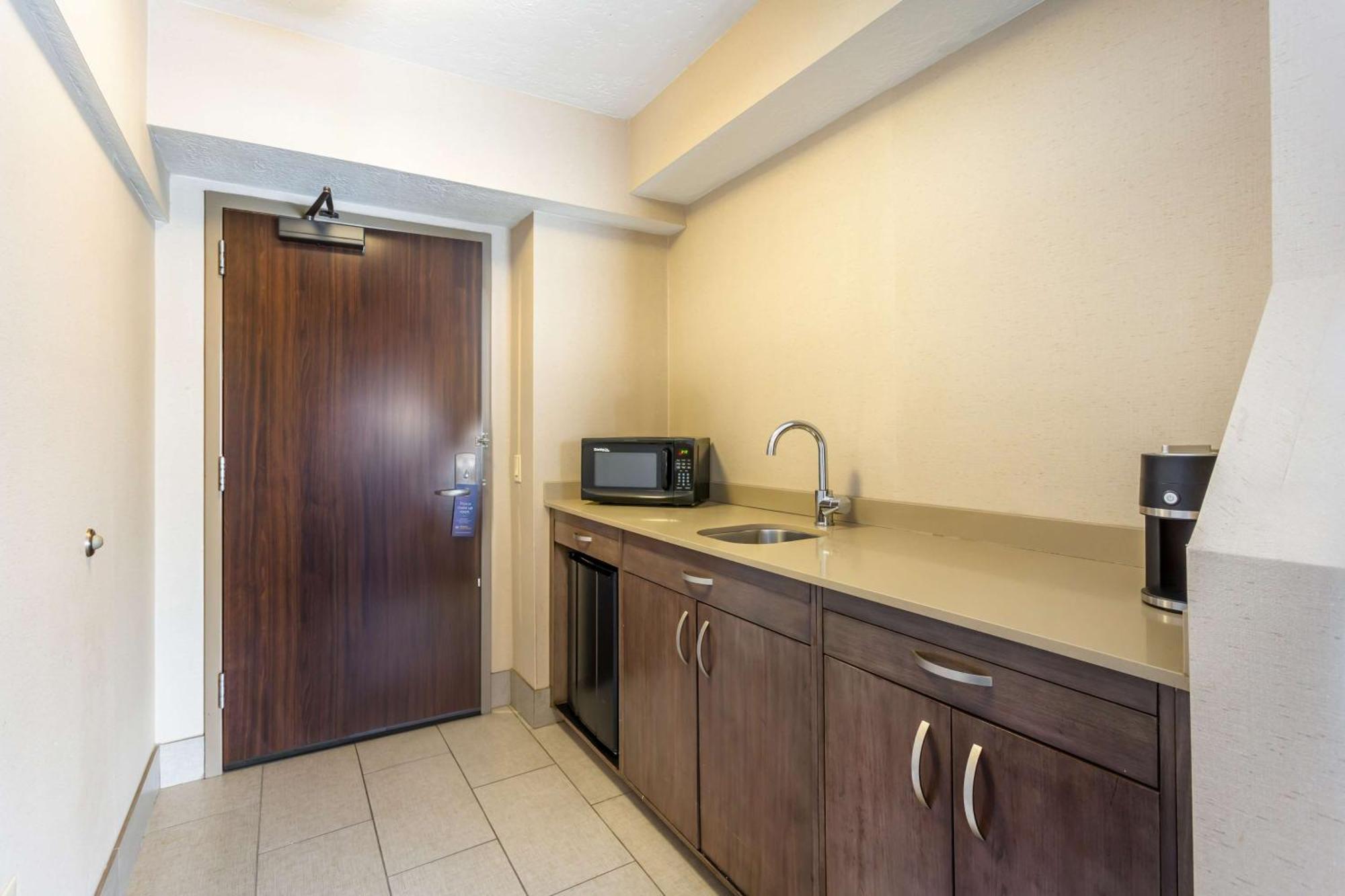 Best Western Plus Cotton Tree Inn Sandy Exterior foto